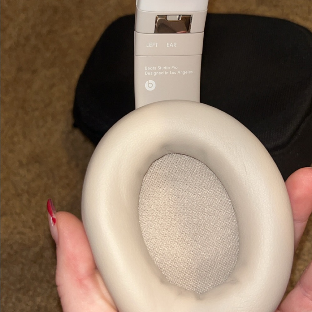 Beats by Dre Over-Ear Studio Pros - Gray - Picture 5 of 6